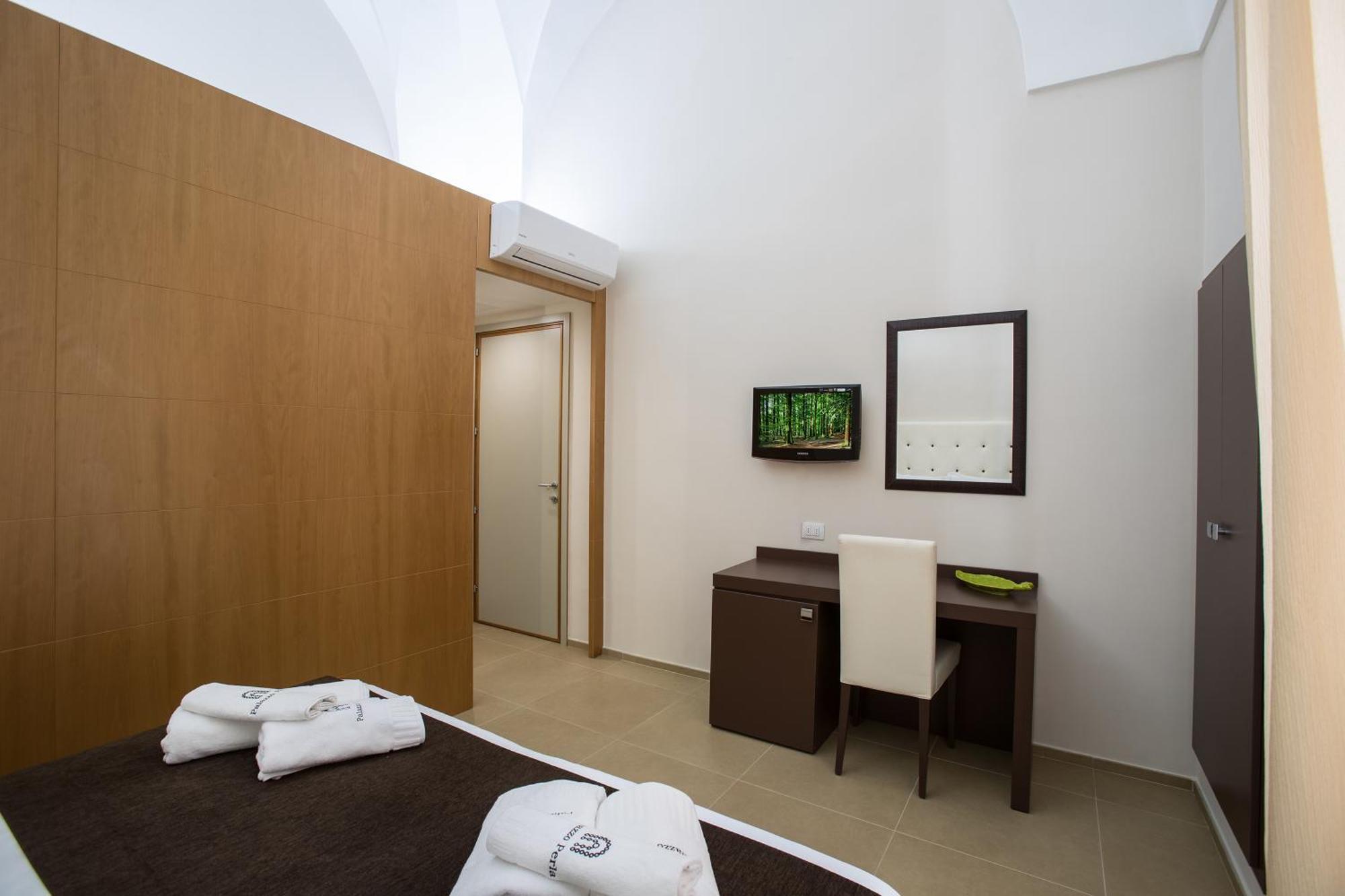 Palazzo Perla - Rooms&Suite Gallipoli Buitenkant foto